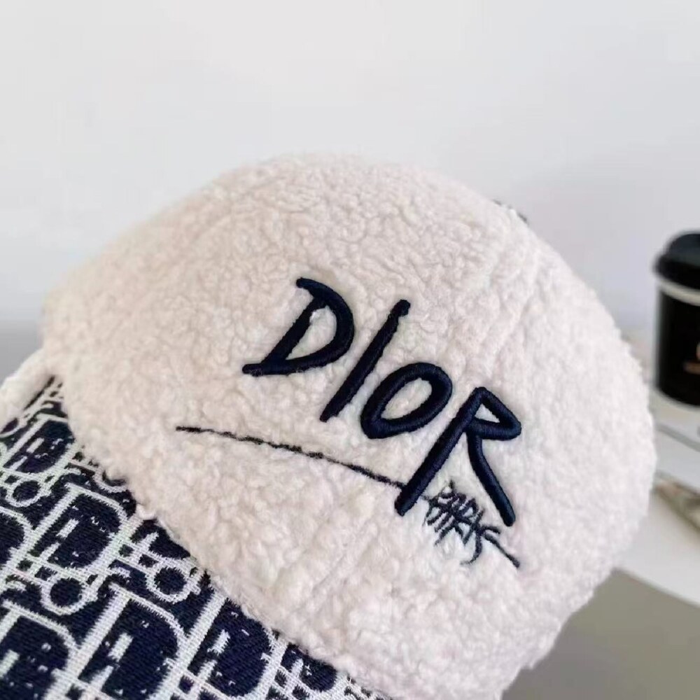 Dior Oblique Logo Shearling Baseball Cap - Picture 3 of 3